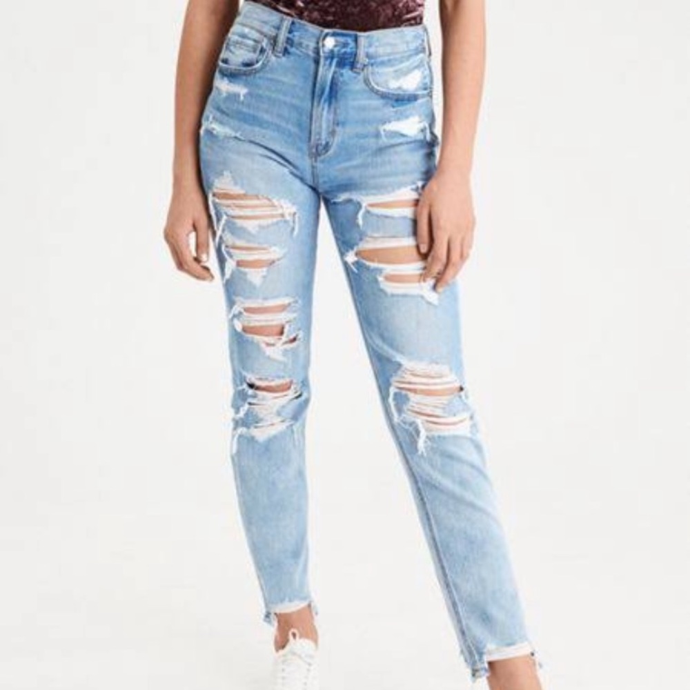 RIPPED MOM JEANS 🐝